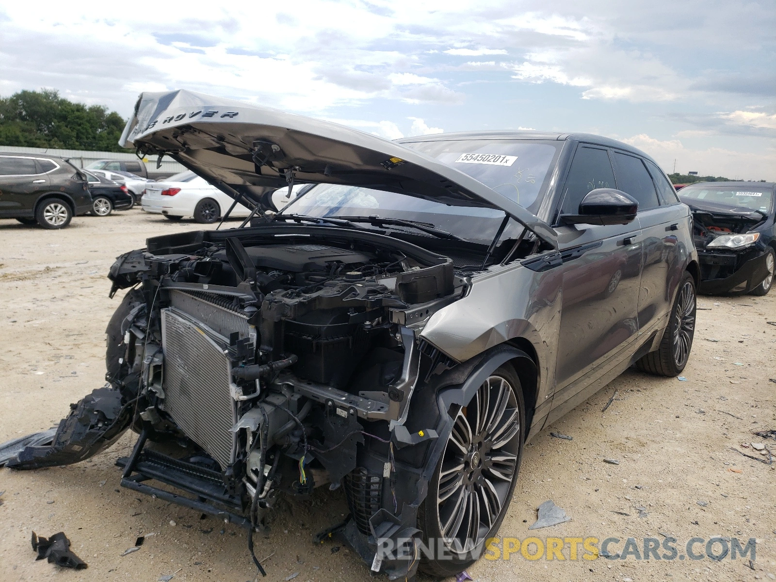 2 Photograph of a damaged car SALYL2FV0KA225811 LAND ROVER RANGEROVER 2019