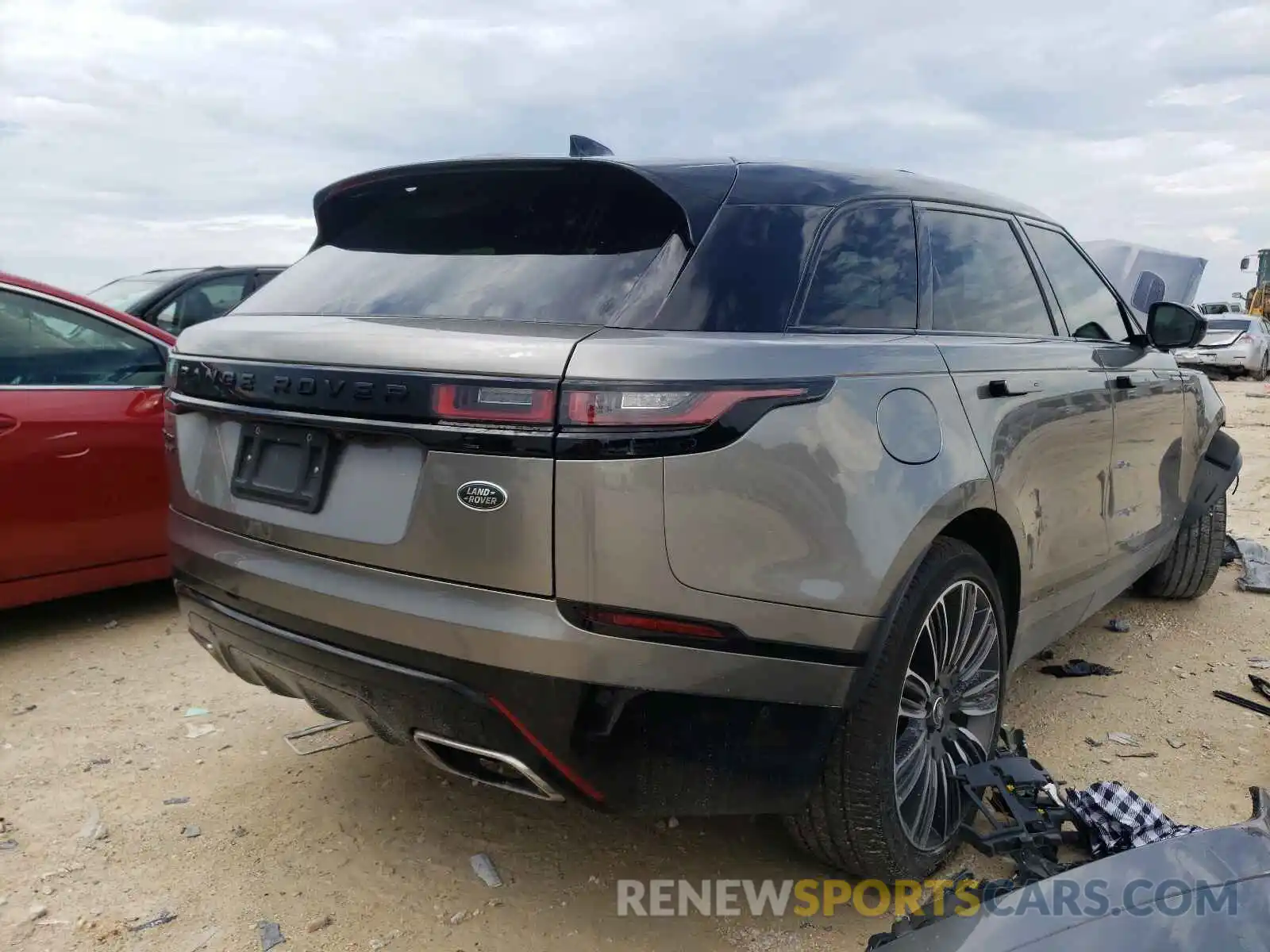 4 Photograph of a damaged car SALYL2FV0KA225811 LAND ROVER RANGEROVER 2019