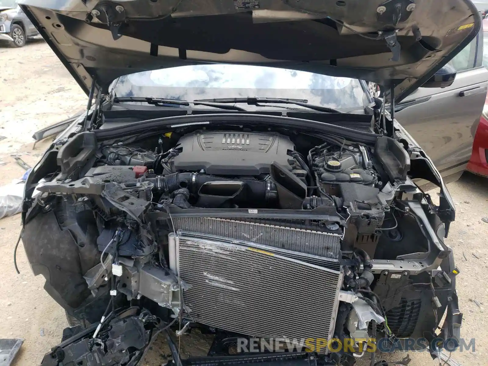 7 Photograph of a damaged car SALYL2FV0KA225811 LAND ROVER RANGEROVER 2019