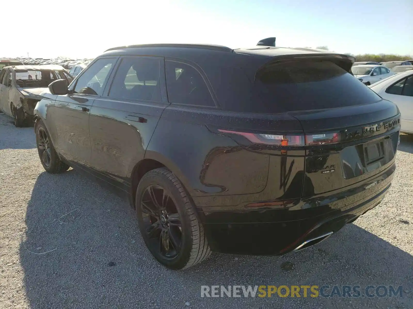 3 Photograph of a damaged car SALYL2FV1KA210203 LAND ROVER RANGEROVER 2019