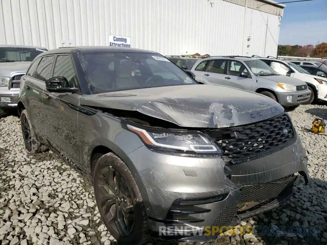 1 Photograph of a damaged car SALYL2FV3KA215516 LAND ROVER RANGEROVER 2019