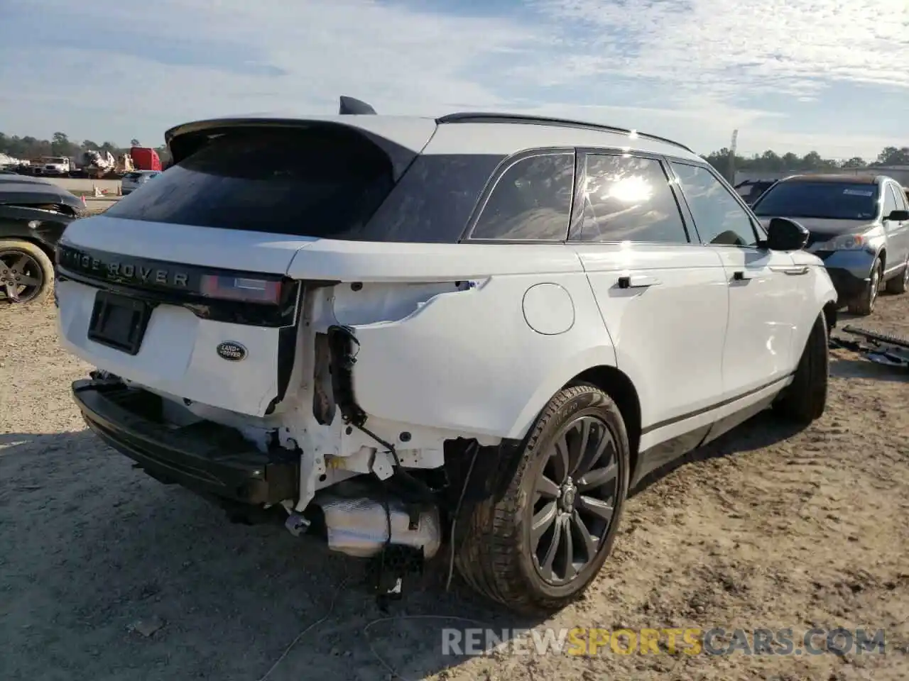 4 Фотография поврежденного автомобиля SALYL2FV5KA225366 LAND ROVER RANGEROVER 2019