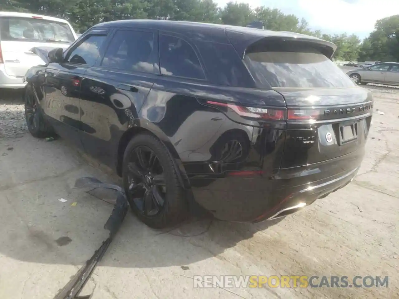 3 Photograph of a damaged car SALYL2FV6KA226686 LAND ROVER RANGEROVER 2019