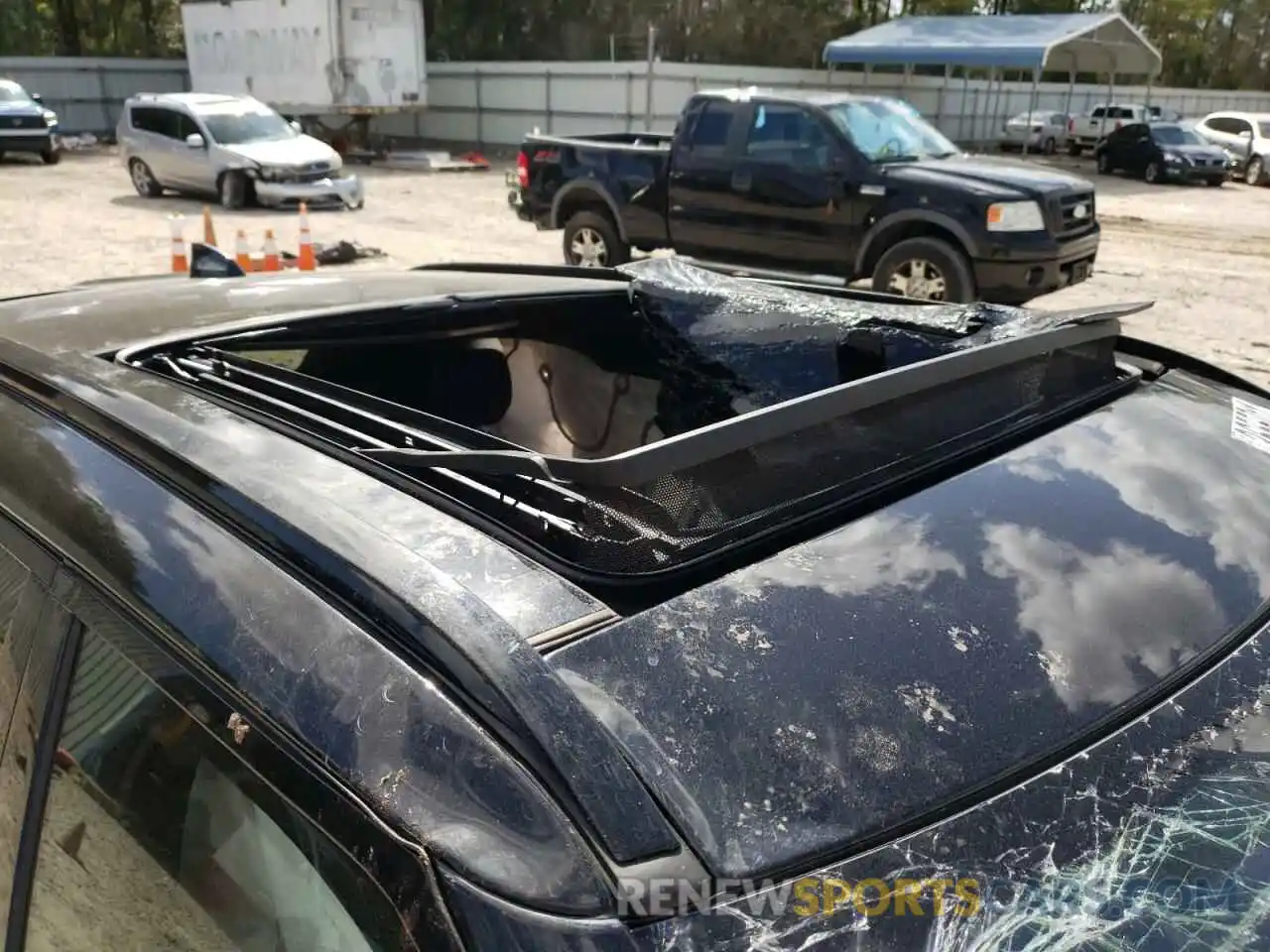 9 Photograph of a damaged car SALYL2FV9KA207534 LAND ROVER RANGEROVER 2019