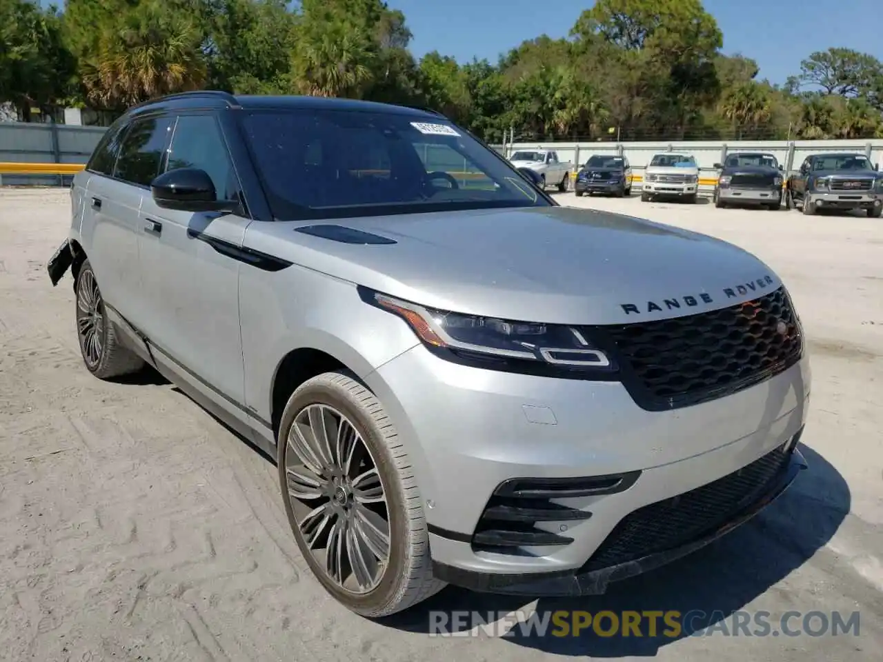 1 Photograph of a damaged car SALYL2FV9KA209316 LAND ROVER RANGEROVER 2019