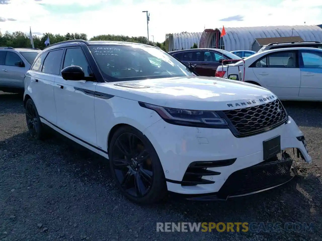 1 Photograph of a damaged car SALYM2EV2KA226232 LAND ROVER RANGEROVER 2019