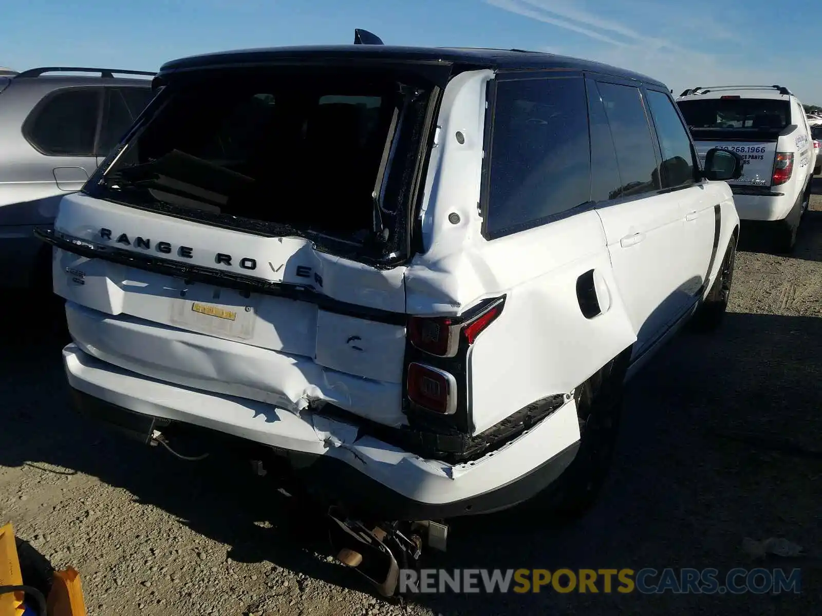 4 Photograph of a damaged car SALGS2RU0LA406961 LAND ROVER RANGEROVER 2020