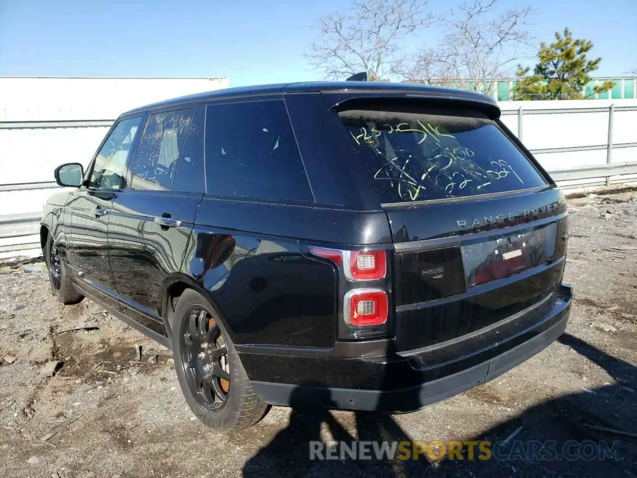 3 Photograph of a damaged car SALGS2RU1LA586760 LAND ROVER RANGEROVER 2020