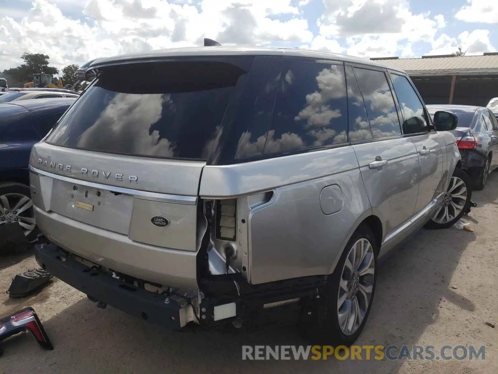 4 Photograph of a damaged car SALGS2RU2LA413975 LAND ROVER RANGEROVER 2020