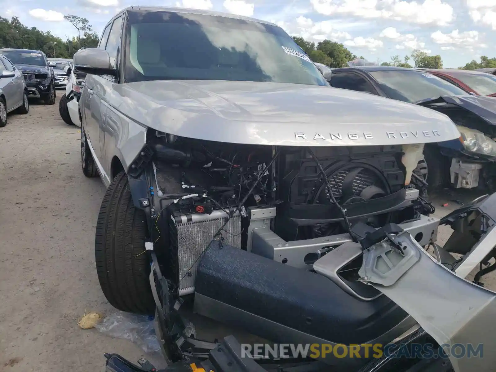 9 Photograph of a damaged car SALGS2RU2LA413975 LAND ROVER RANGEROVER 2020