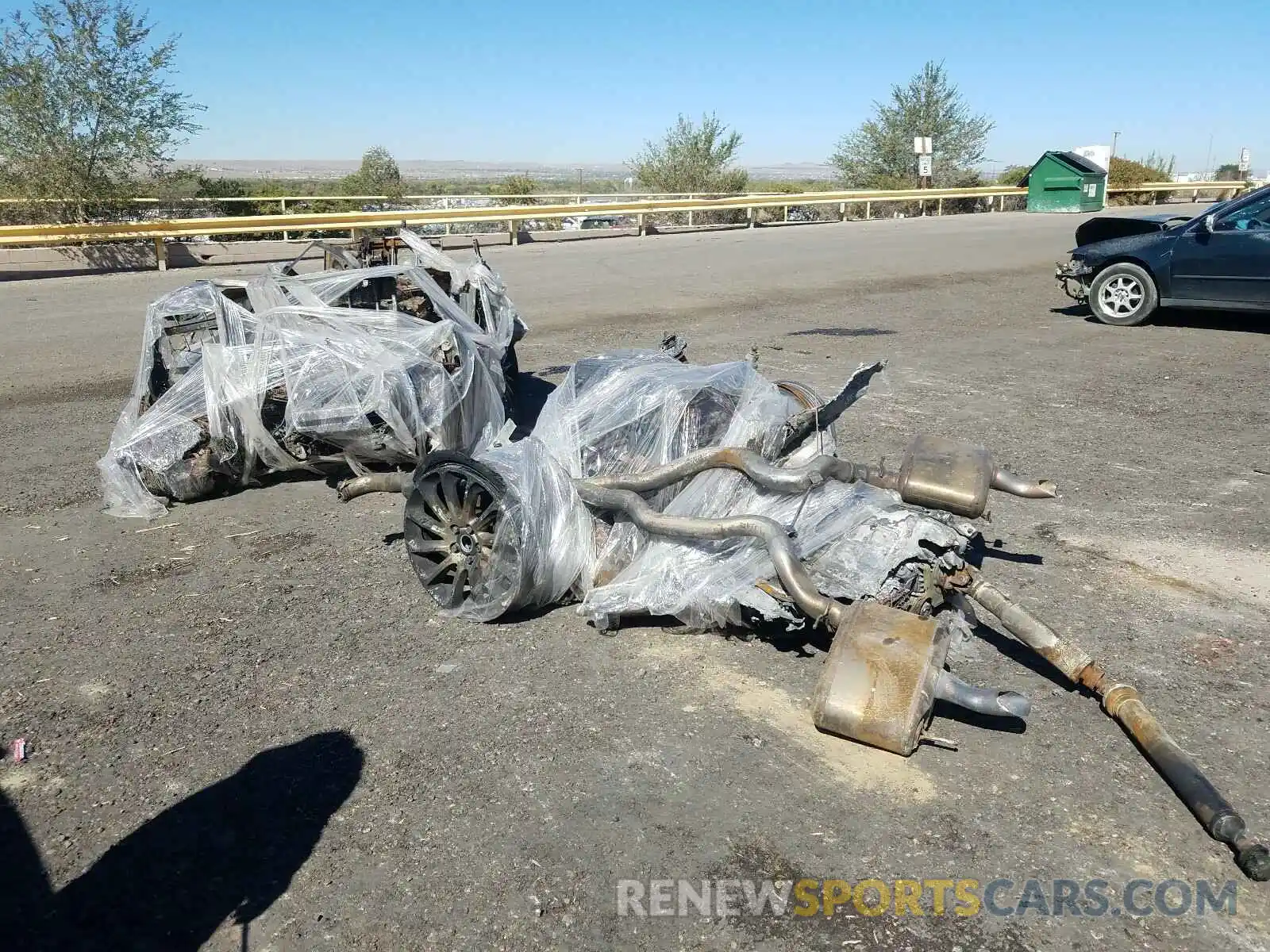 3 Photograph of a damaged car SALGS2RU3LA576487 LAND ROVER RANGEROVER 2020