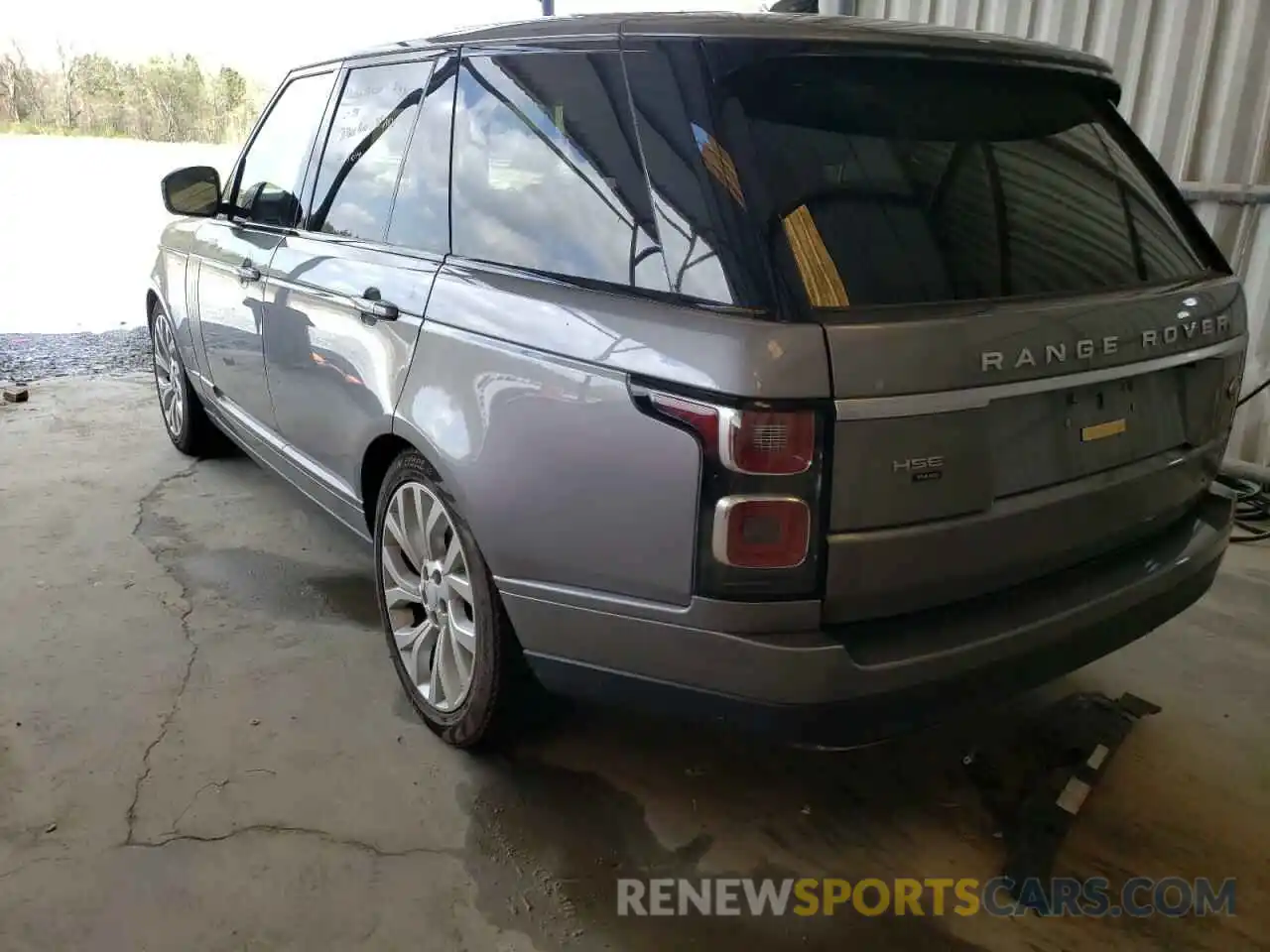 3 Photograph of a damaged car SALGS2RU4LA412827 LAND ROVER RANGEROVER 2020