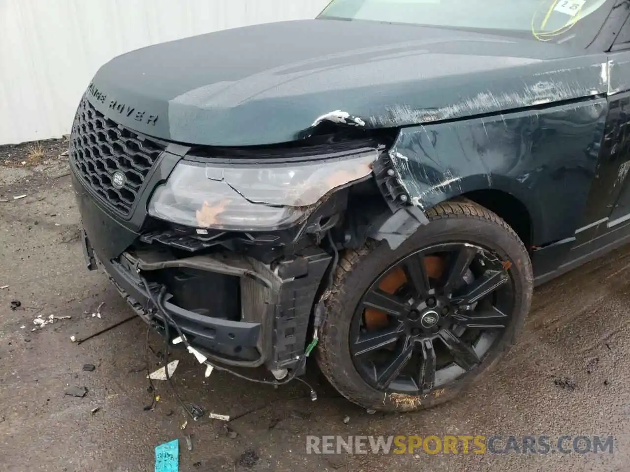 9 Photograph of a damaged car SALGS2RU4LA598238 LAND ROVER RANGEROVER 2020