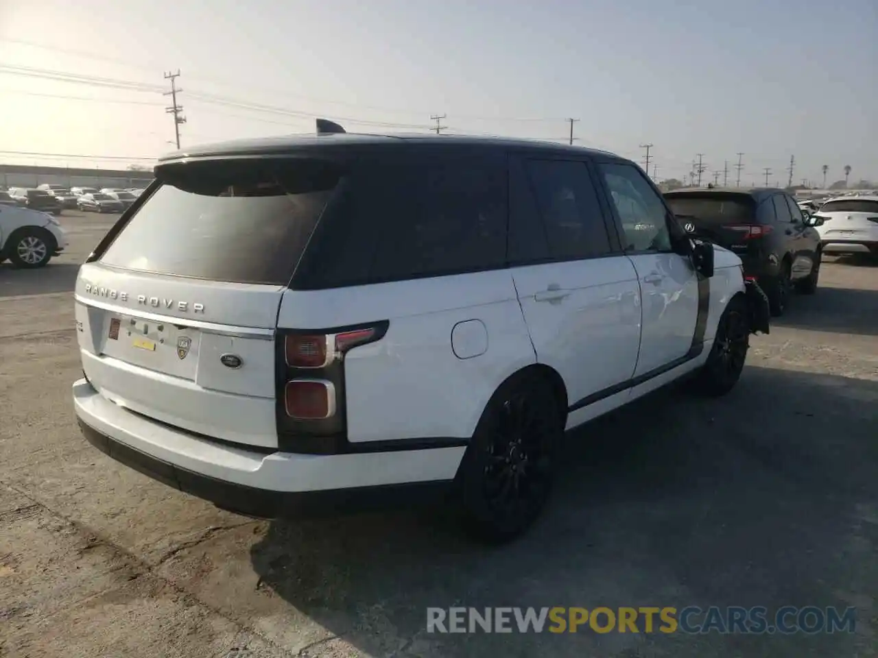 4 Photograph of a damaged car SALGS2RU5LA575230 LAND ROVER RANGEROVER 2020