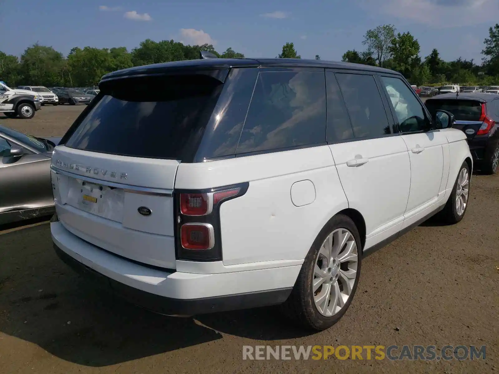 4 Photograph of a damaged car SALGS2RU6LA575656 LAND ROVER RANGEROVER 2020