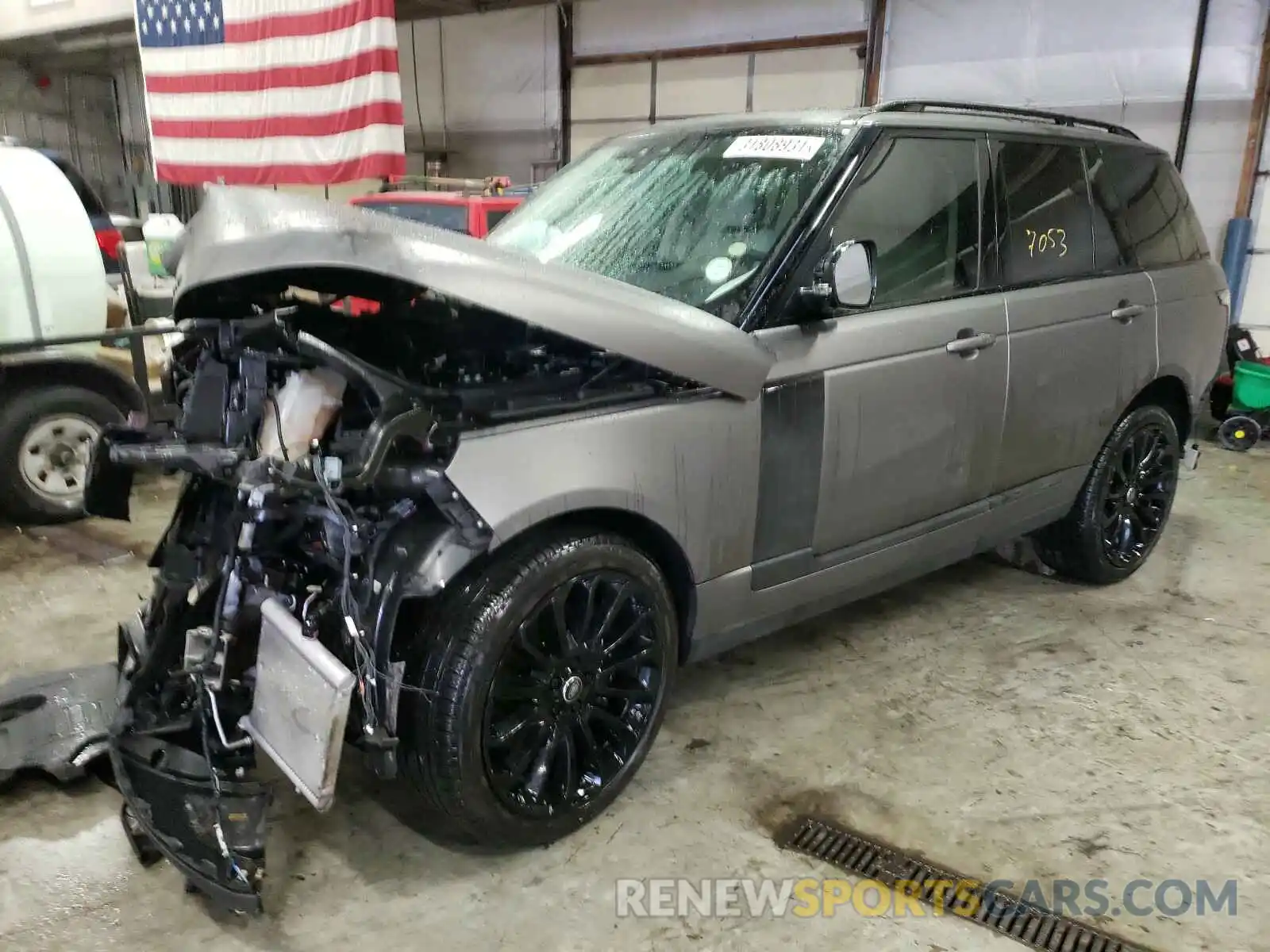 2 Photograph of a damaged car SALGS2RU6LA589203 LAND ROVER RANGEROVER 2020