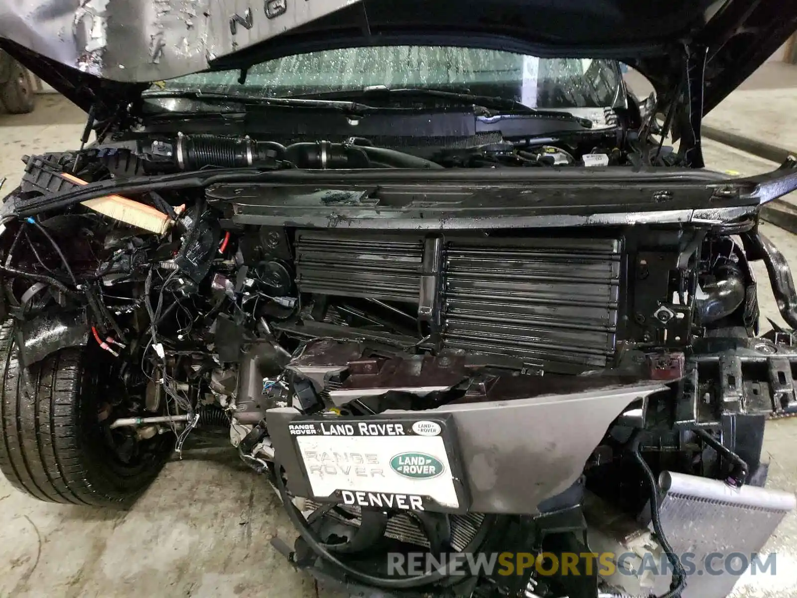 7 Photograph of a damaged car SALGS2RU6LA589203 LAND ROVER RANGEROVER 2020