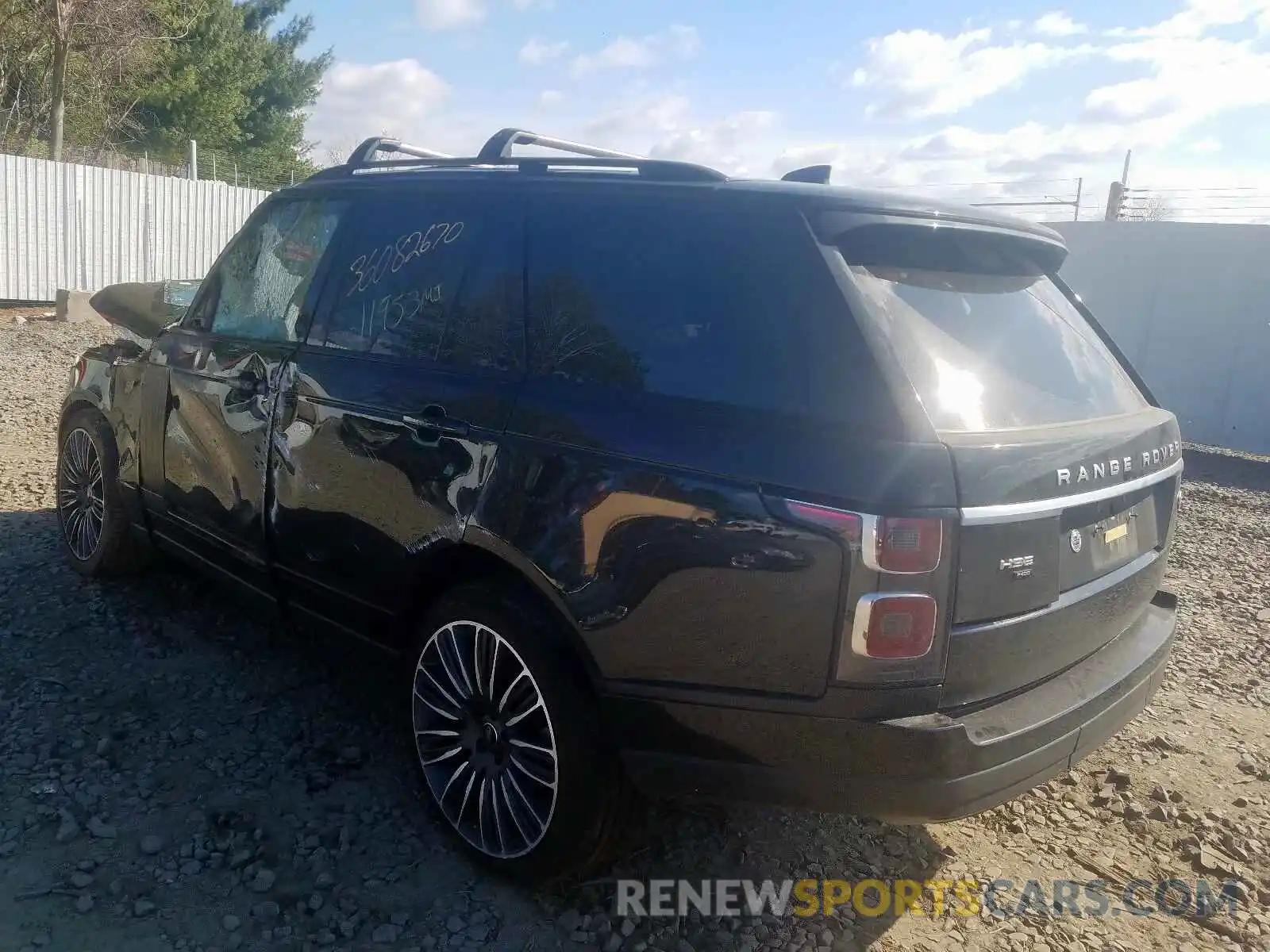 3 Photograph of a damaged car SALGS2RU7LA580557 LAND ROVER RANGEROVER 2020