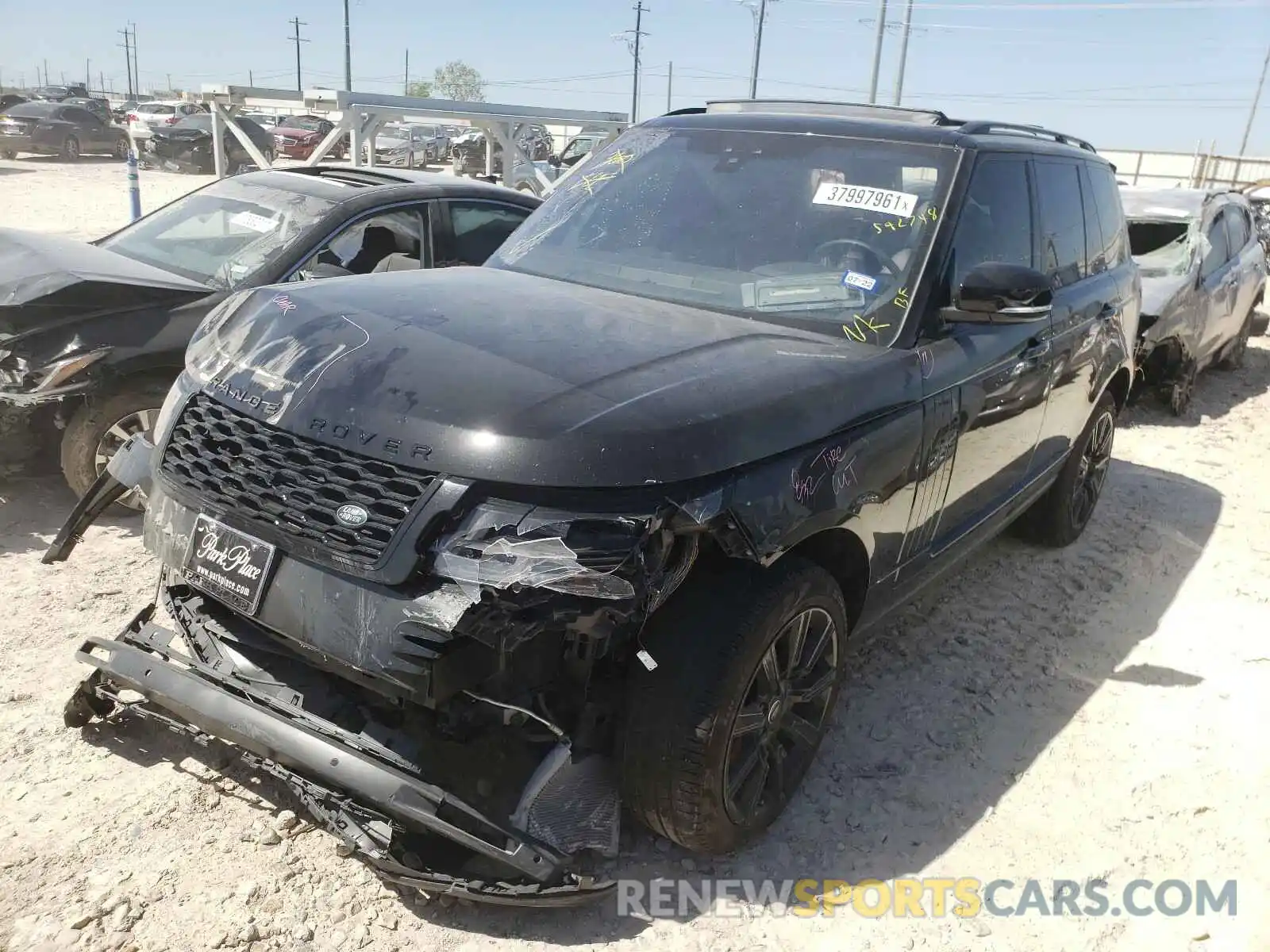 2 Photograph of a damaged car SALGS2RU8LA592748 LAND ROVER RANGEROVER 2020