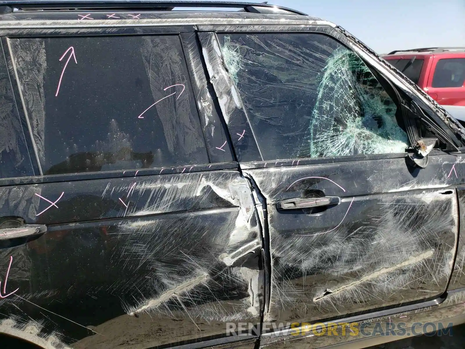 9 Photograph of a damaged car SALGS2RU8LA592748 LAND ROVER RANGEROVER 2020