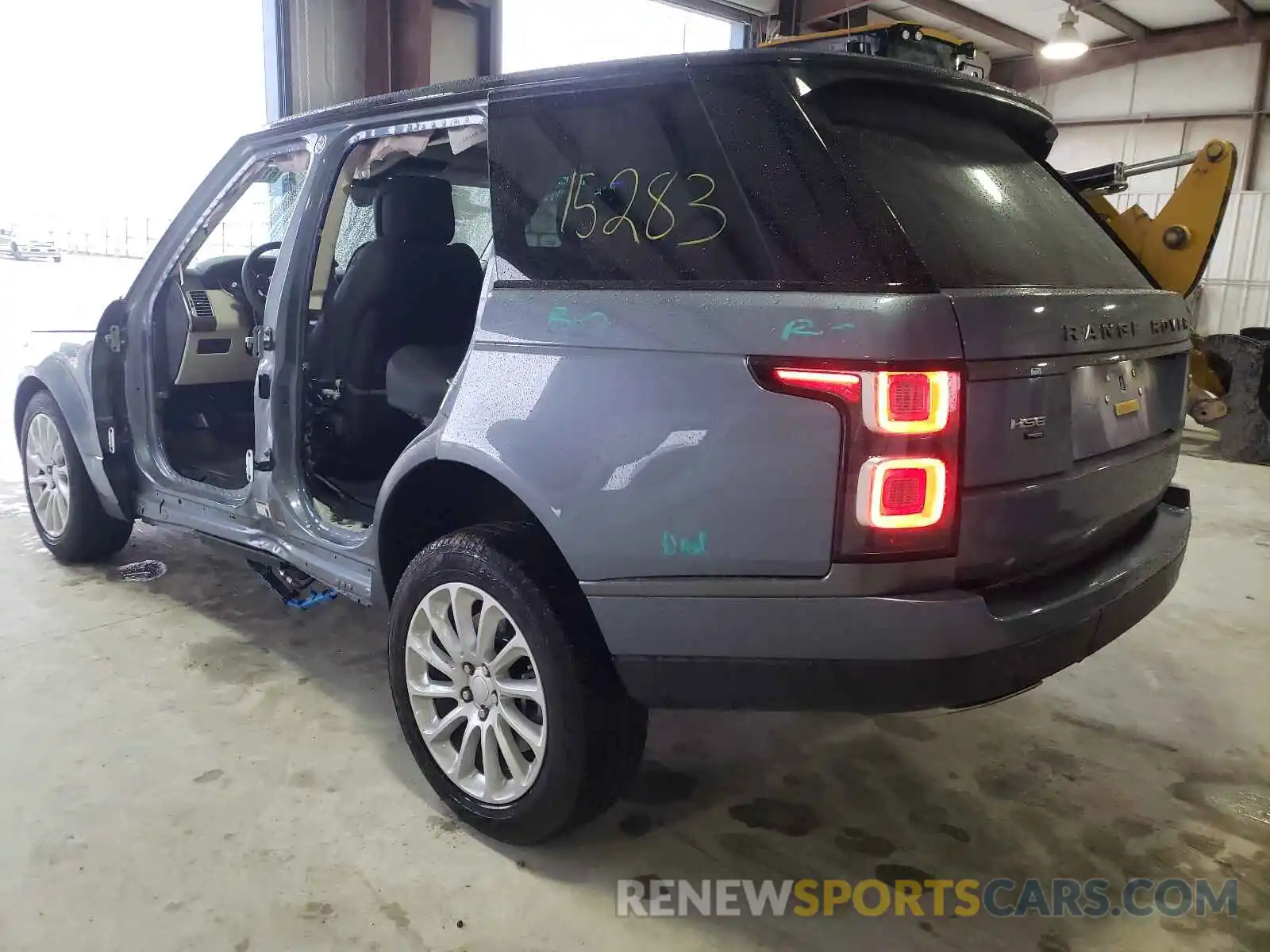 3 Photograph of a damaged car SALGS2RU9LA599871 LAND ROVER RANGEROVER 2020