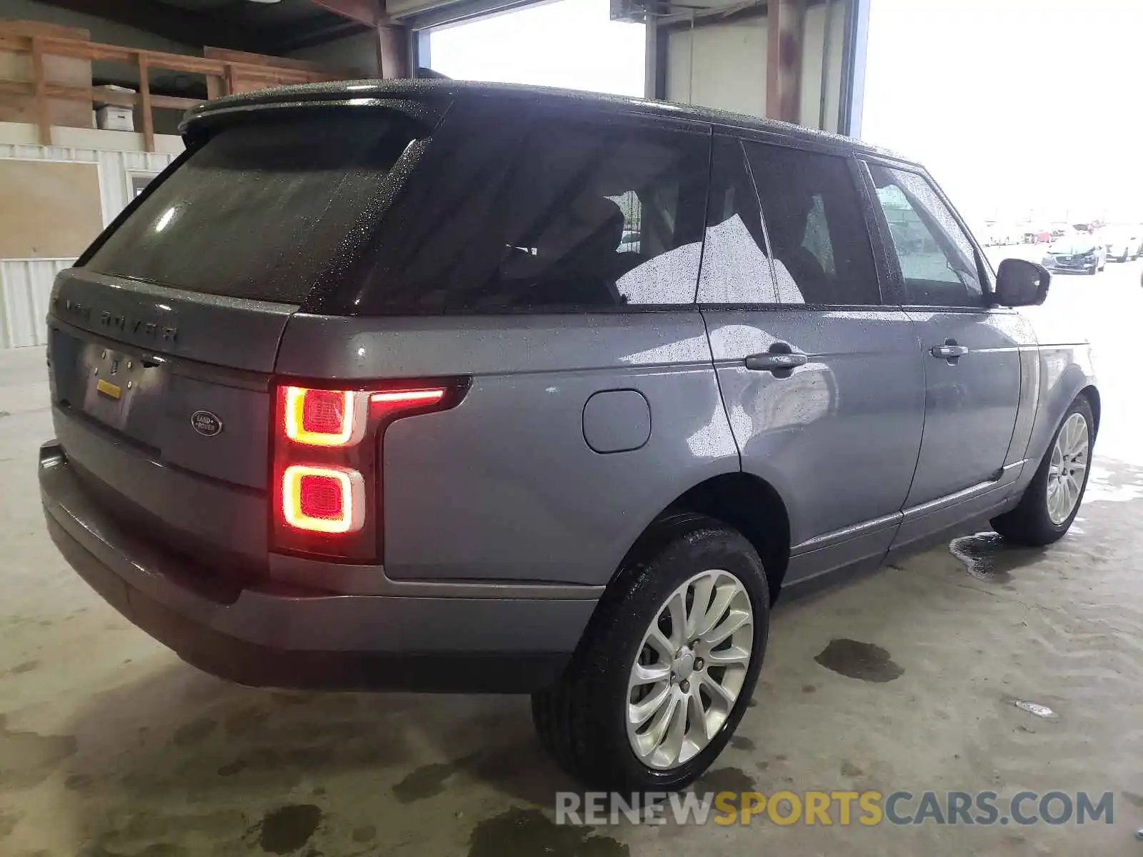 4 Photograph of a damaged car SALGS2RU9LA599871 LAND ROVER RANGEROVER 2020