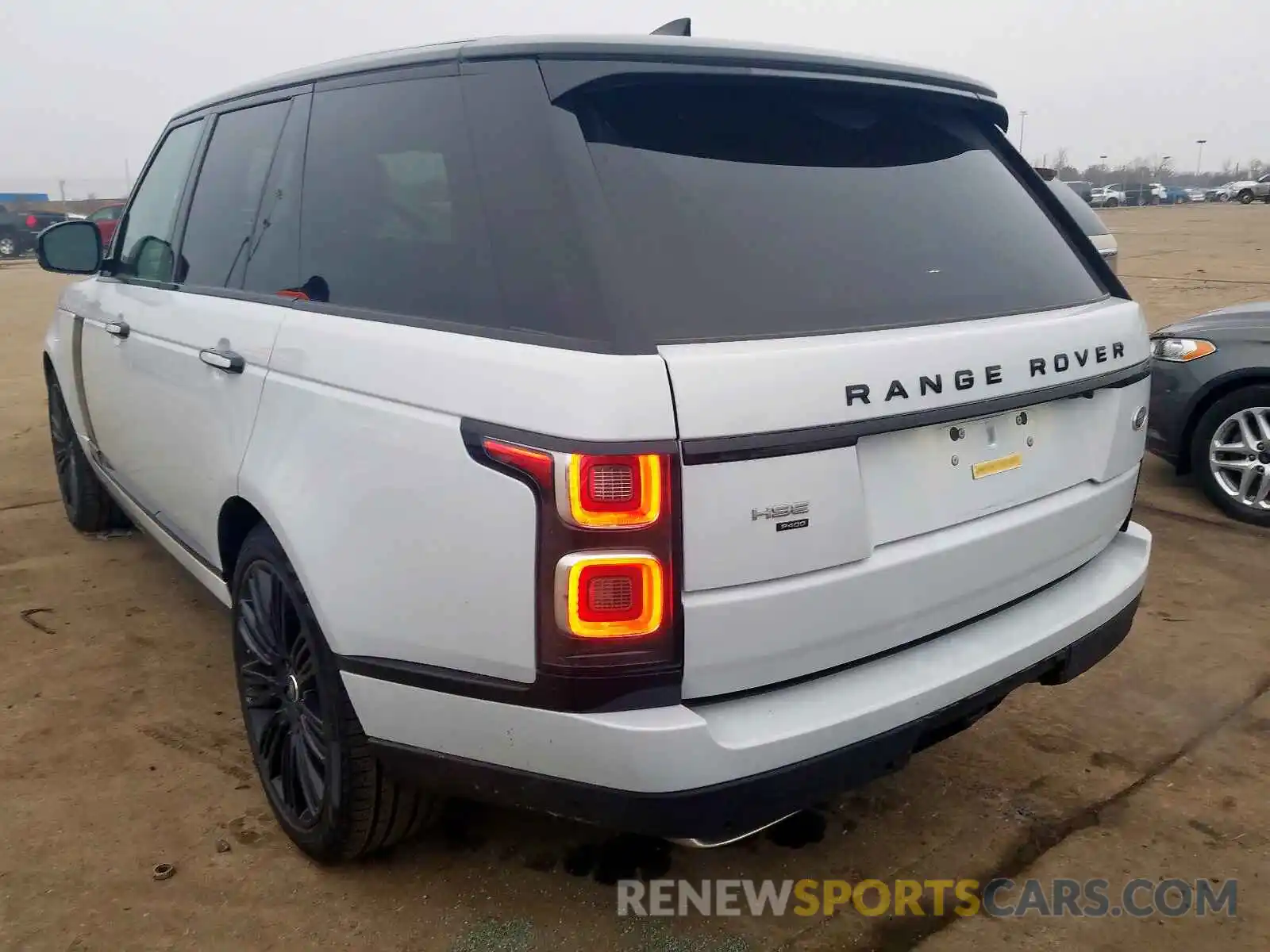 3 Photograph of a damaged car SALGS2RUXLA574025 LAND ROVER RANGEROVER 2020