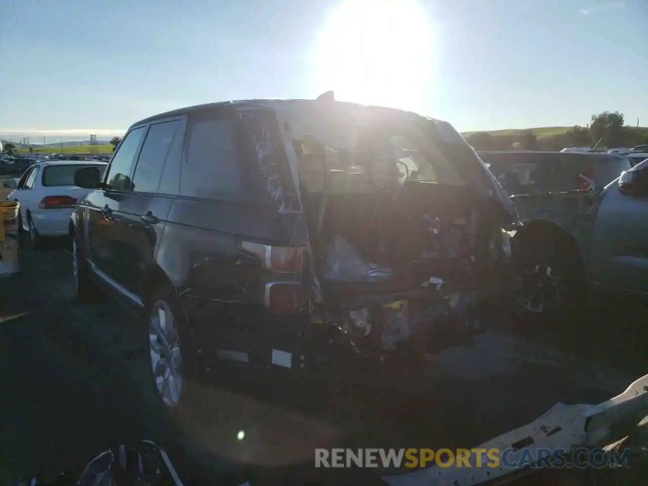 3 Photograph of a damaged car SALGS2RUXLA589916 LAND ROVER RANGEROVER 2020