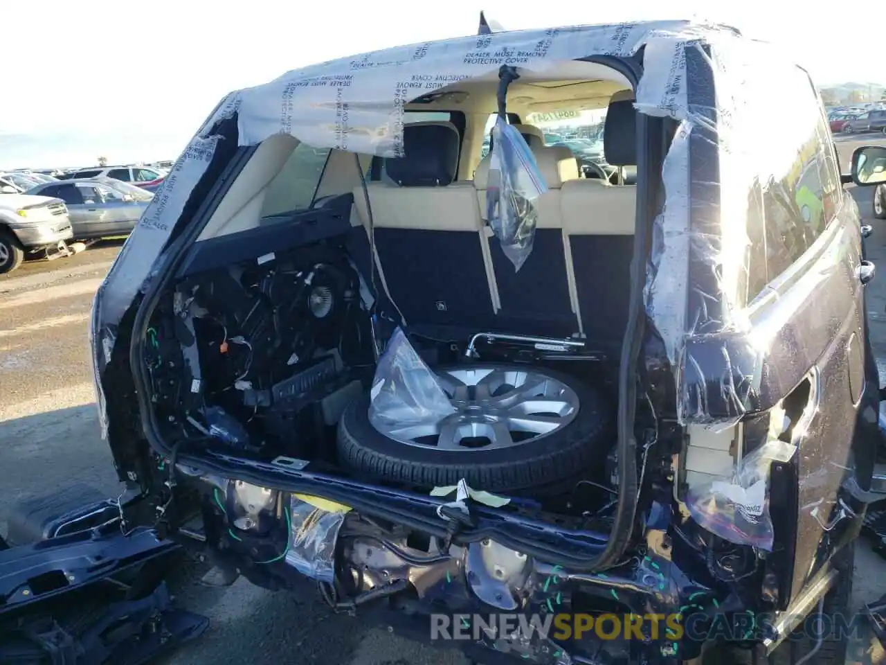 9 Photograph of a damaged car SALGS2RUXLA589916 LAND ROVER RANGEROVER 2020