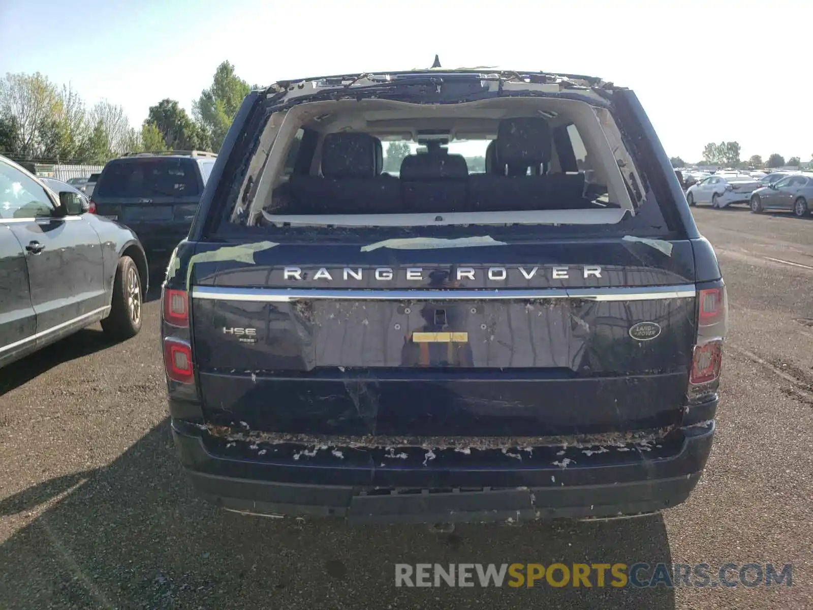 9 Photograph of a damaged car SALGS2SE0LA569144 LAND ROVER RANGEROVER 2020