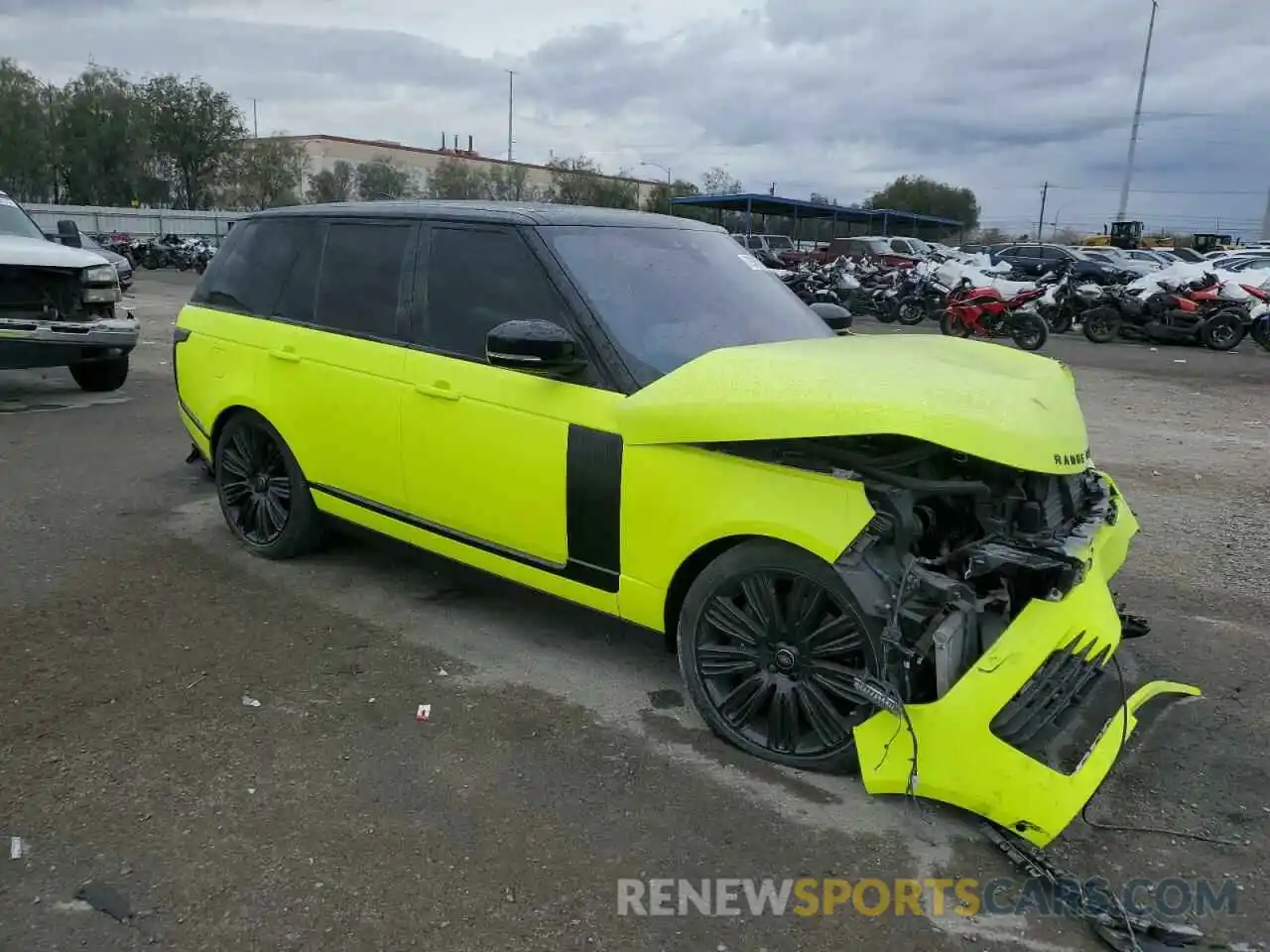 4 Photograph of a damaged car SALGS2SE1LA408656 LAND ROVER RANGEROVER 2020