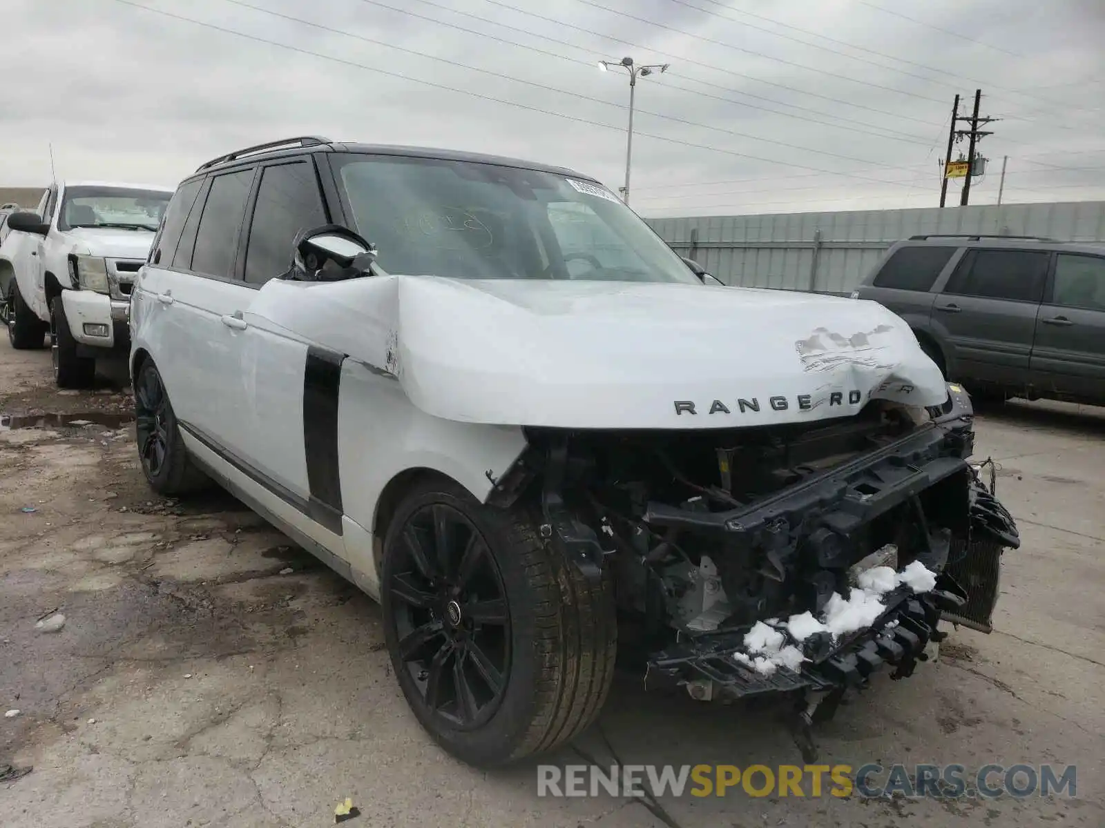 1 Photograph of a damaged car SALGS2SE3LA568229 LAND ROVER RANGEROVER 2020