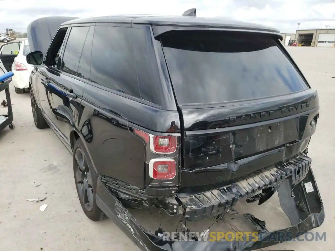 3 Photograph of a damaged car SALGS2SE9LA576318 LAND ROVER RANGEROVER 2020