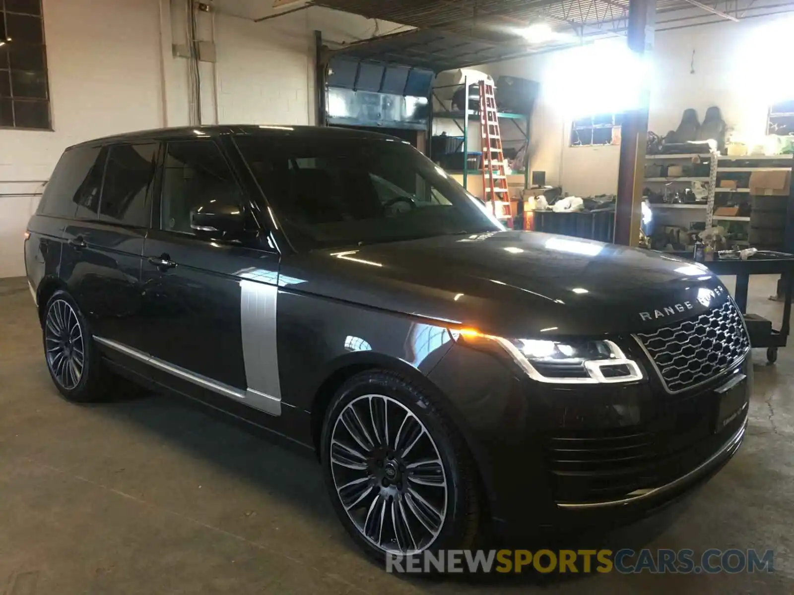 2 Photograph of a damaged car SALGS2SEXLA589529 LAND ROVER RANGEROVER 2020