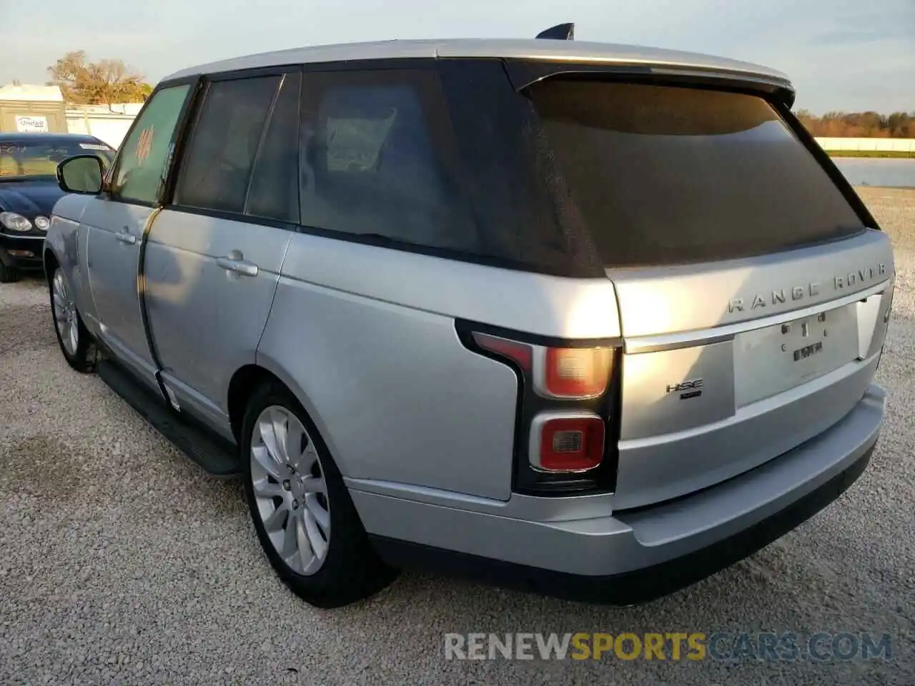 3 Photograph of a damaged car SALGS4RY9LA576945 LAND ROVER RANGEROVER 2020