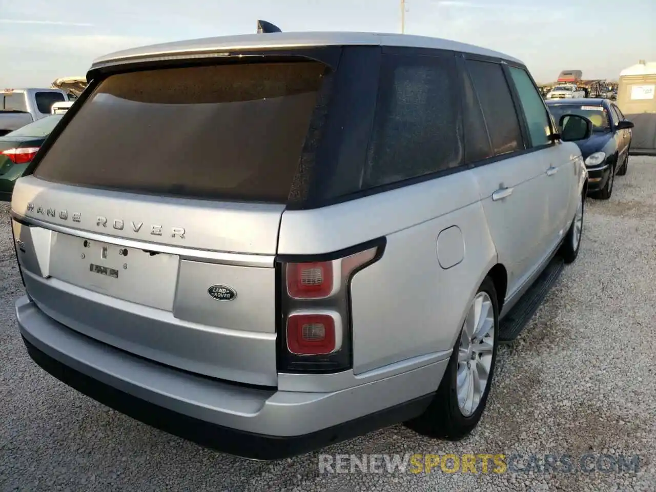 4 Photograph of a damaged car SALGS4RY9LA576945 LAND ROVER RANGEROVER 2020