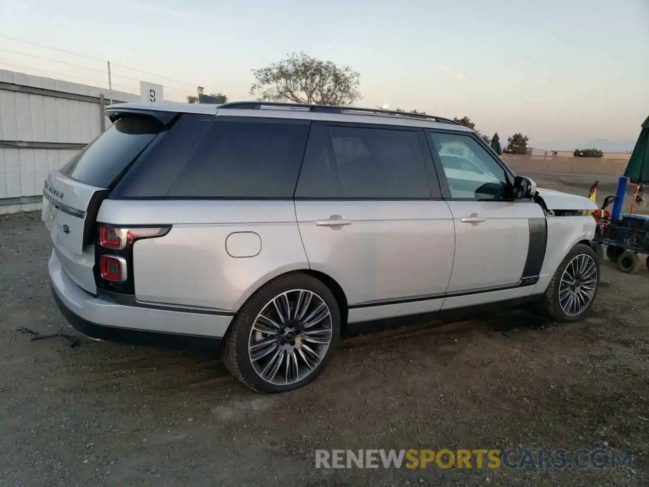 3 Фотография поврежденного автомобиля SALGS5SE0LA414854 LAND ROVER RANGEROVER 2020