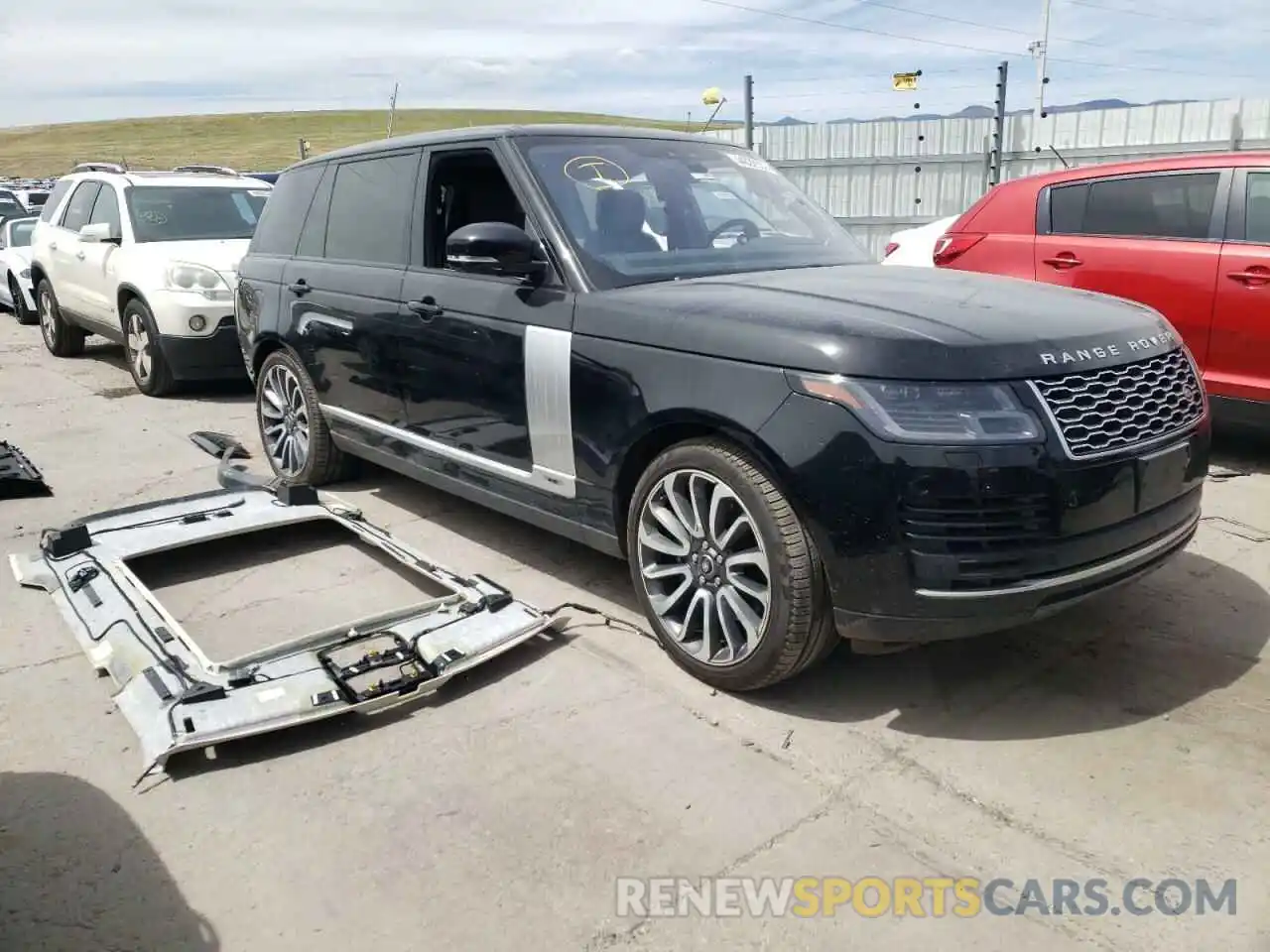 1 Photograph of a damaged car SALGS5SE1LA589405 LAND ROVER RANGEROVER 2020