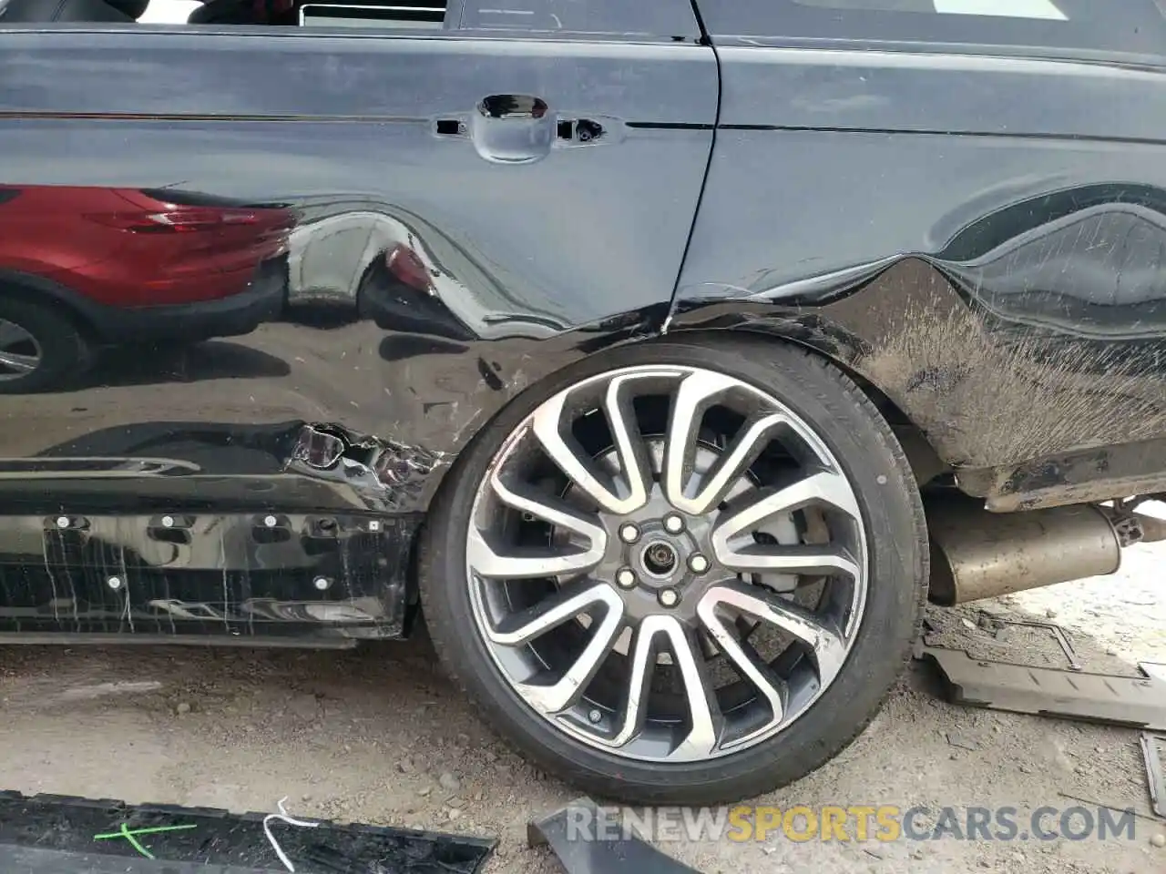 9 Photograph of a damaged car SALGS5SE1LA589405 LAND ROVER RANGEROVER 2020