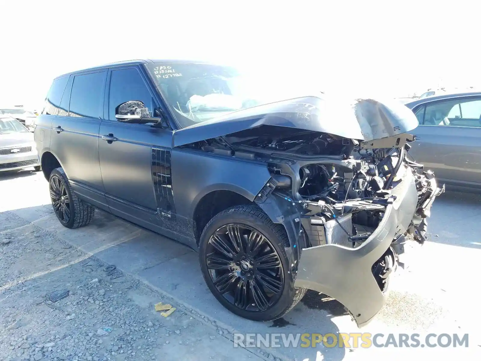 1 Photograph of a damaged car SALGS5SE3LA400592 LAND ROVER RANGEROVER 2020