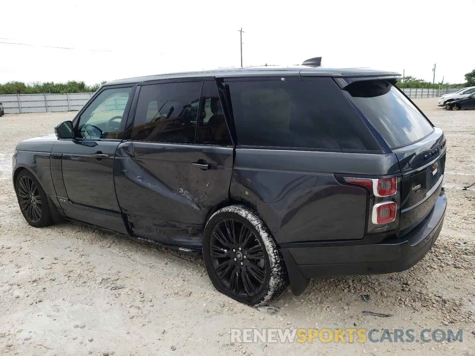 9 Photograph of a damaged car SALGS5SE4LA569679 LAND ROVER RANGEROVER 2020