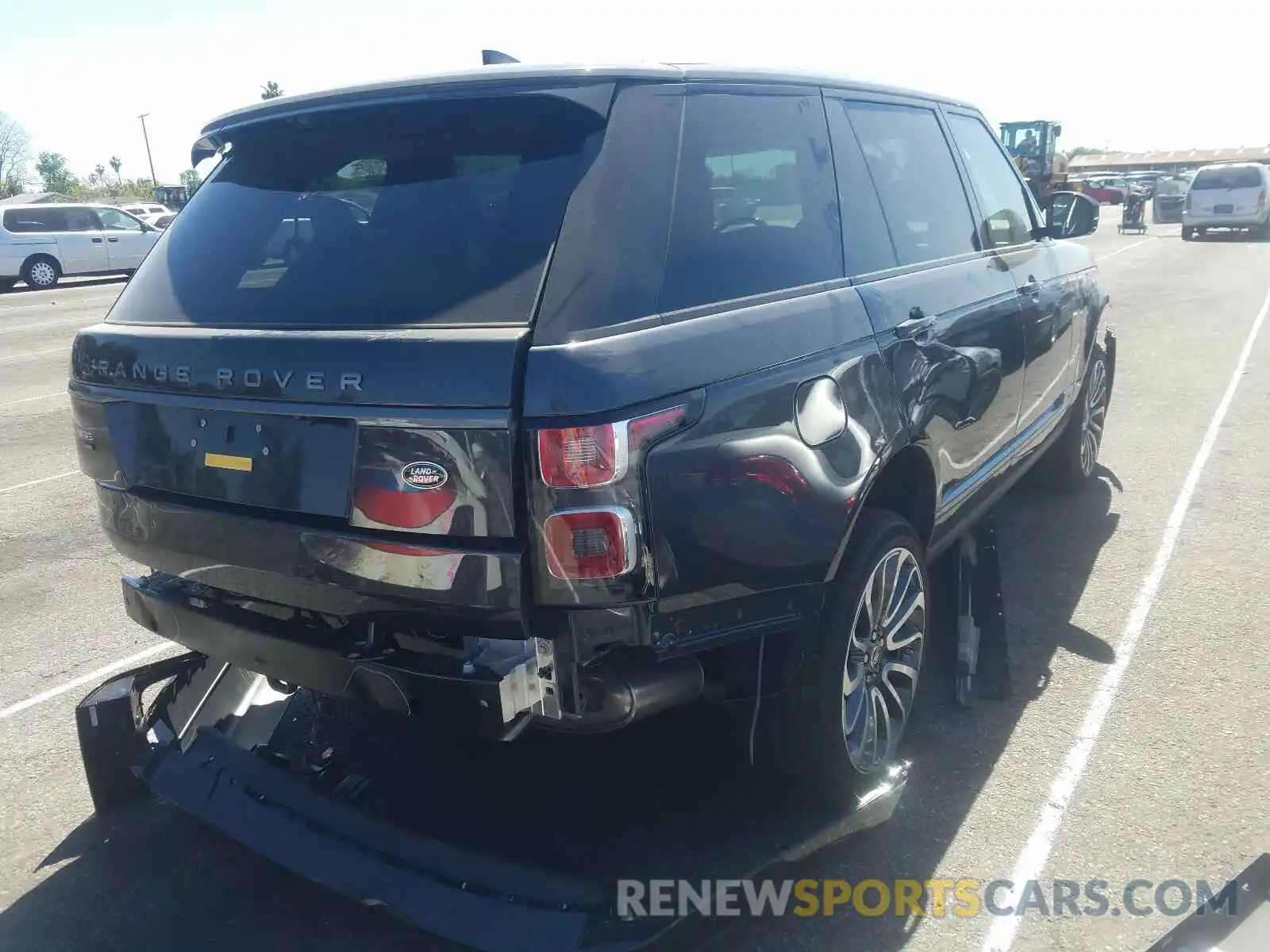 4 Photograph of a damaged car SALGS5SE5LA588113 LAND ROVER RANGEROVER 2020