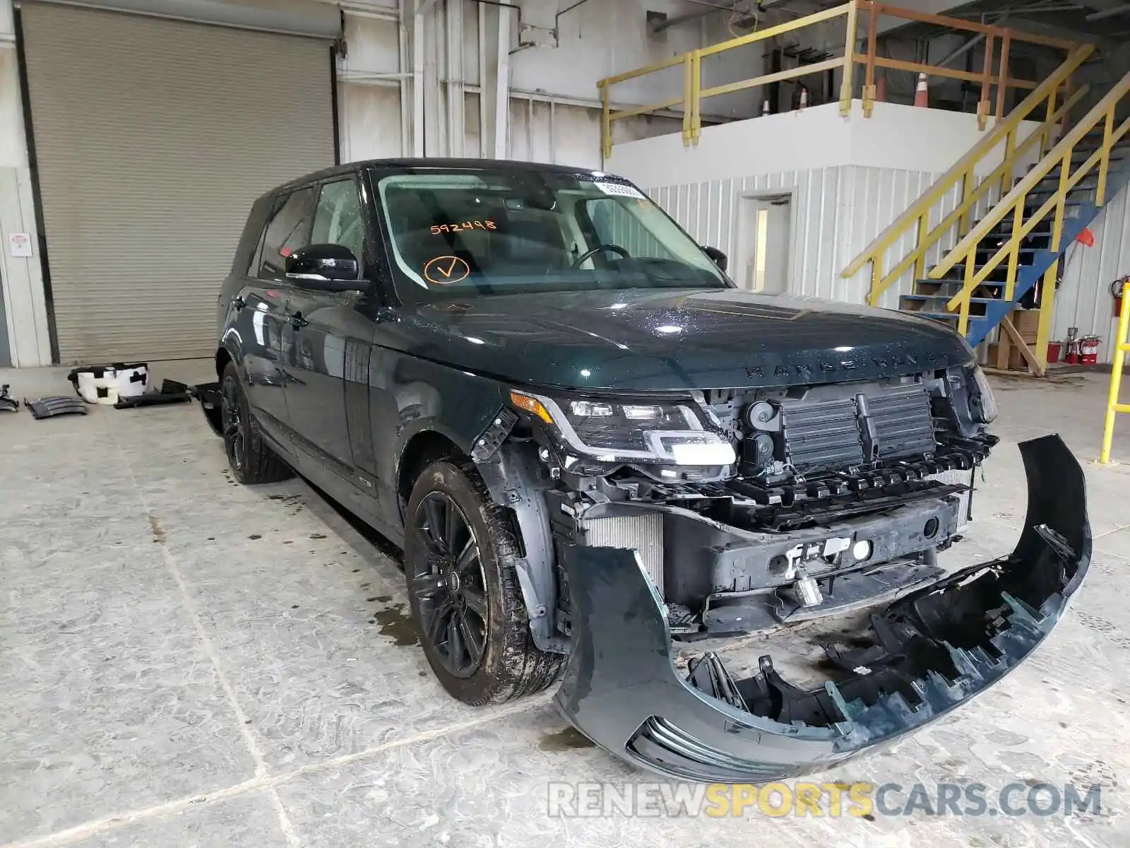 1 Photograph of a damaged car SALGS5SE5LA592498 LAND ROVER RANGEROVER 2020