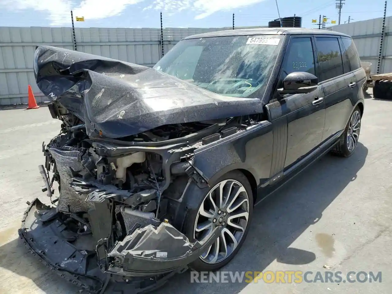 2 Photograph of a damaged car SALGV5SE1LA413378 LAND ROVER RANGEROVER 2020