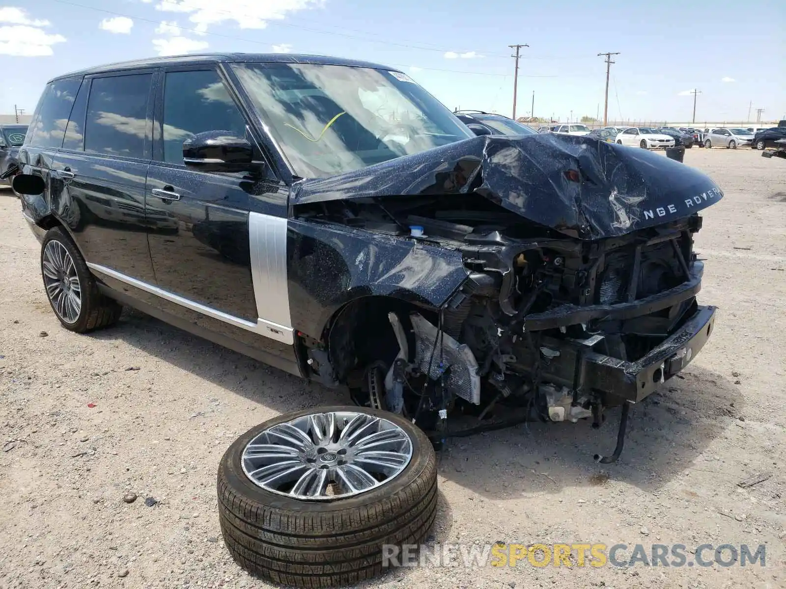 1 Photograph of a damaged car SALGV5SE3LA590532 LAND ROVER RANGEROVER 2020