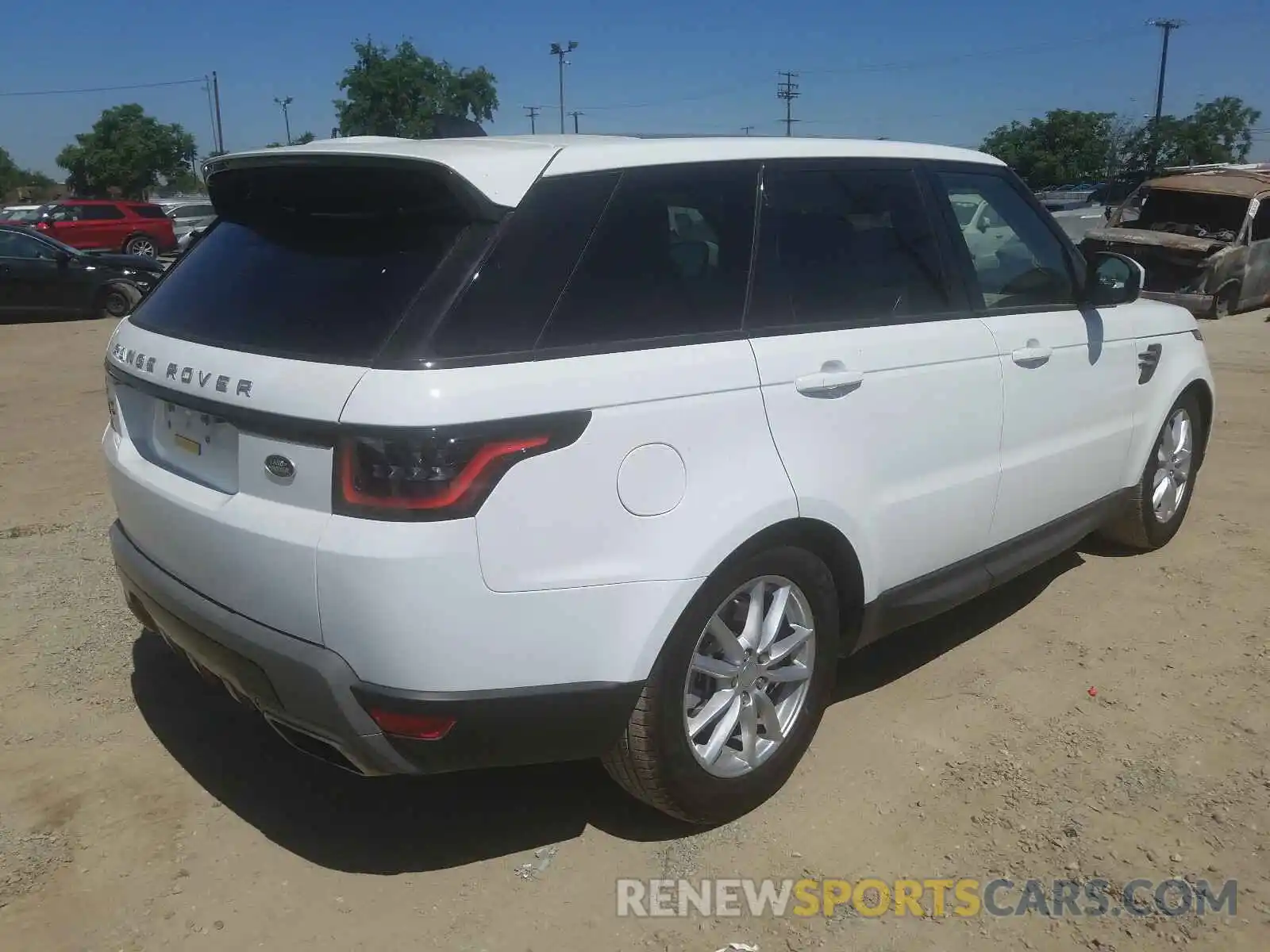 4 Photograph of a damaged car SALWG2SU3LA895671 LAND ROVER RANGEROVER 2020