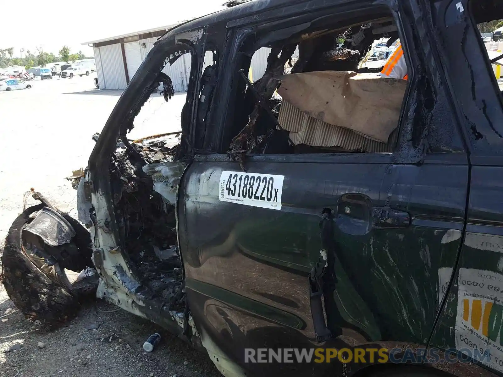 9 Photograph of a damaged car SALWG2SU4LA714593 LAND ROVER RANGEROVER 2020