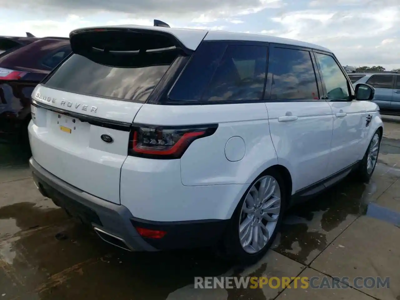 4 Photograph of a damaged car SALWG2SU8LA721997 LAND ROVER RANGEROVER 2020