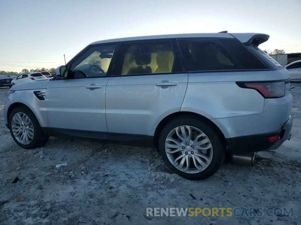 2 Photograph of a damaged car SALWG2SU8LA728416 LAND ROVER RANGEROVER 2020