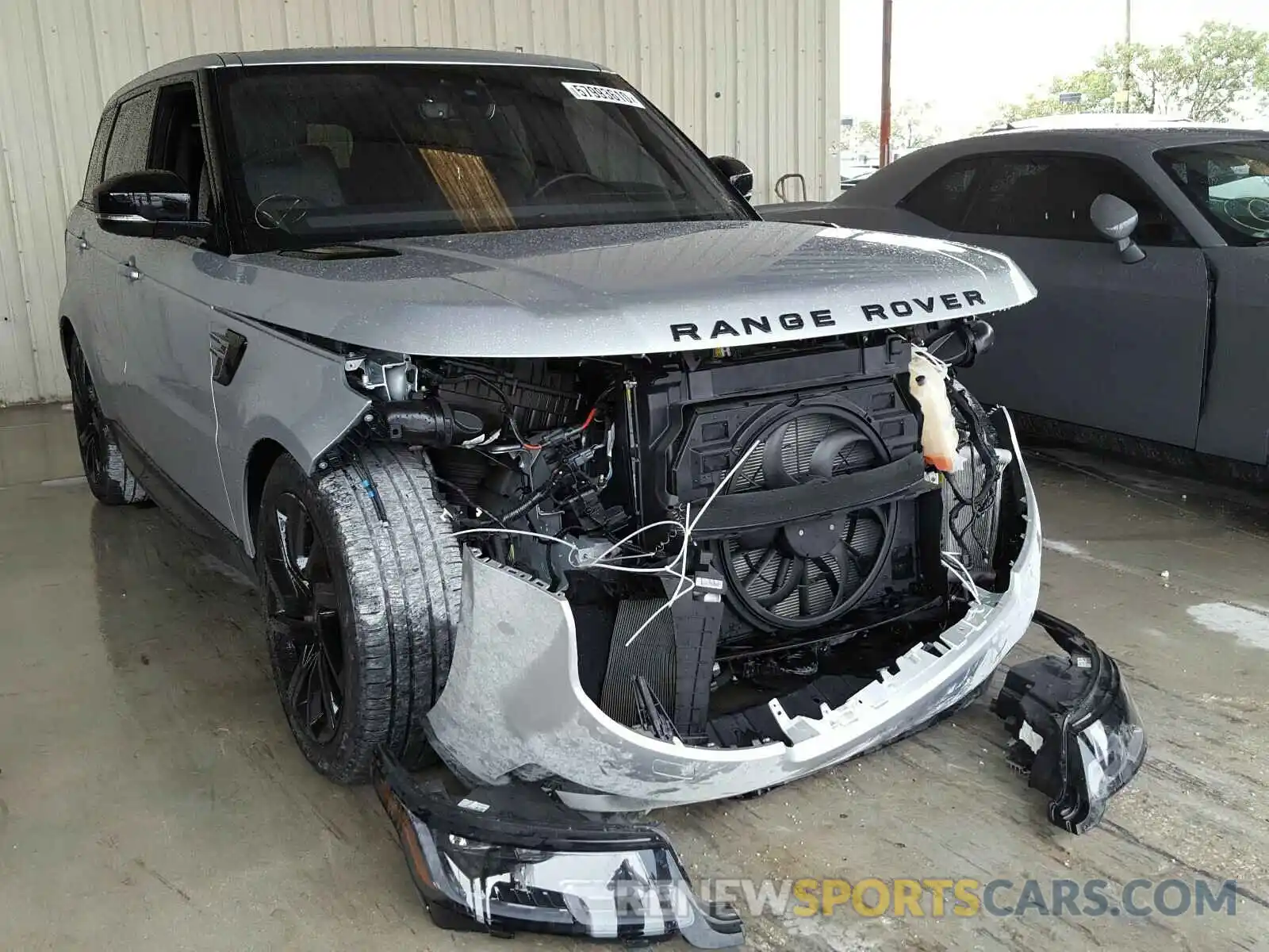 1 Photograph of a damaged car SALWG2SU8LA882964 LAND ROVER RANGEROVER 2020